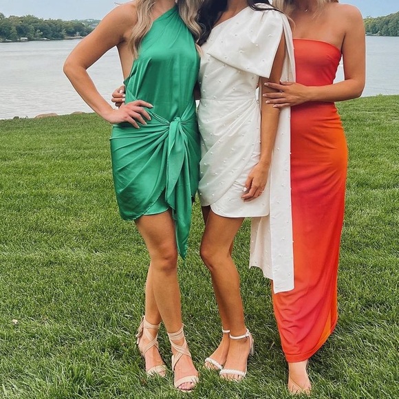 Baobab Marea One-Shoulder Satin Mini Dress in Green - Picture 6 of 8